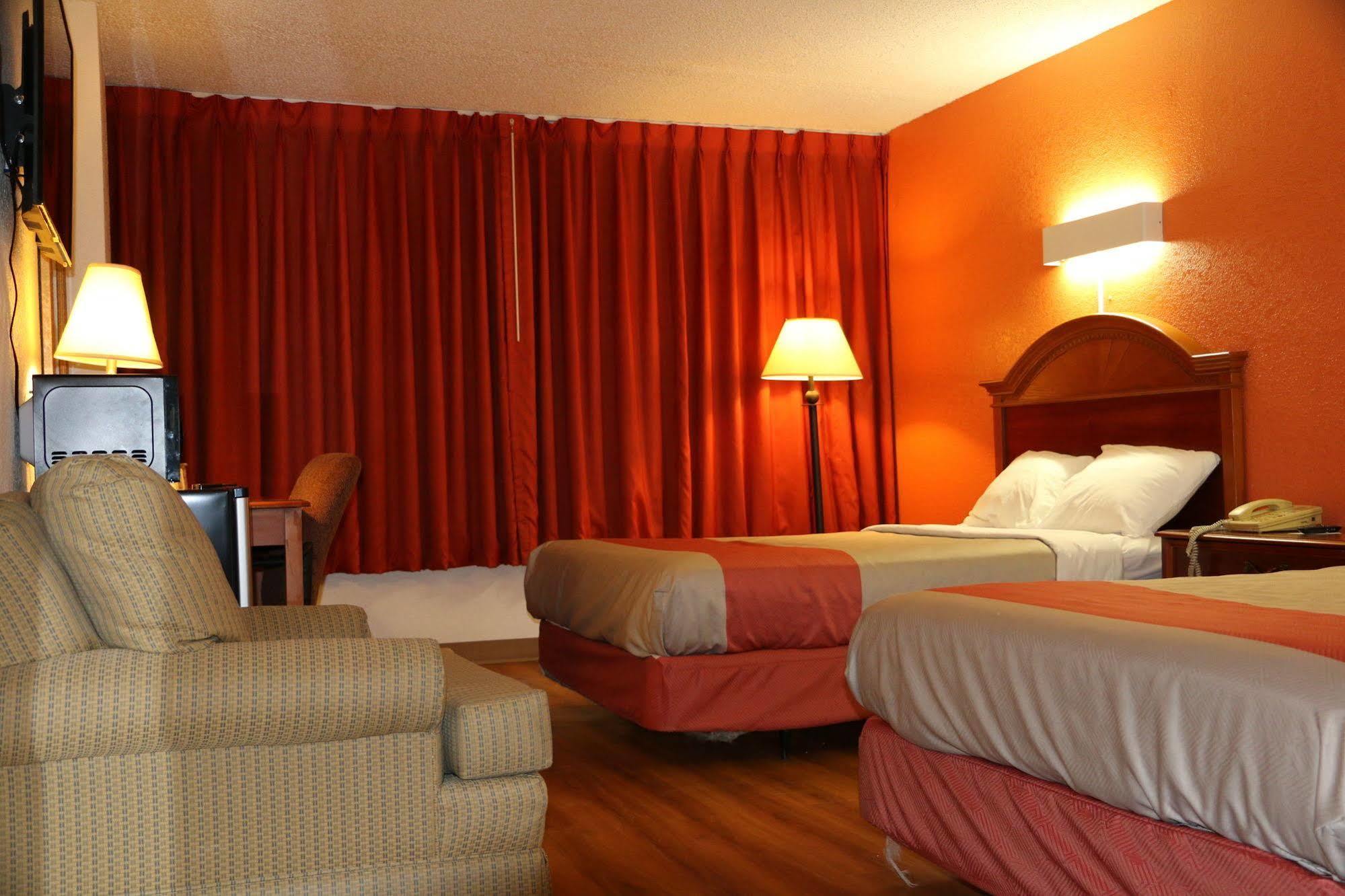 Sky Hotel At Tulsa Airport Esterno foto